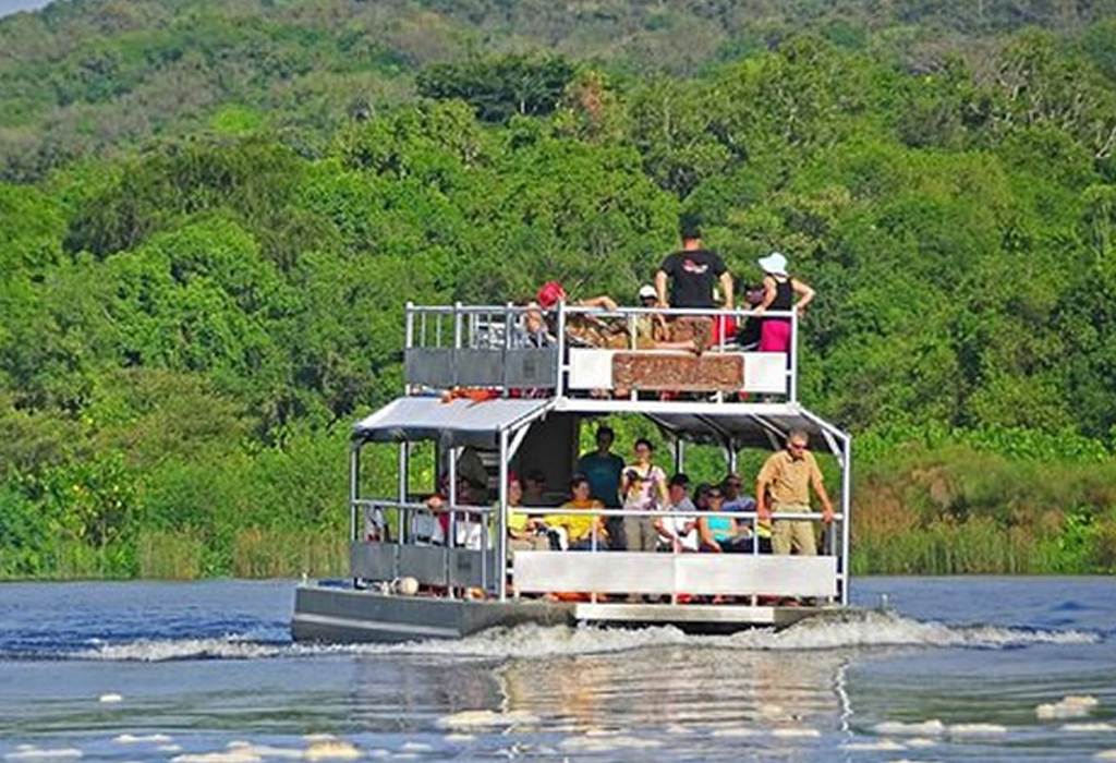 Where to do boat cruise in Uganda