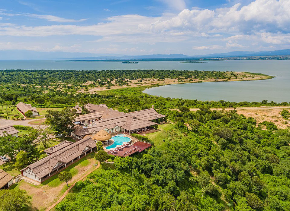 Mweya Peninsula Uganda: Wildlife, Birdwatching & Safari Guide