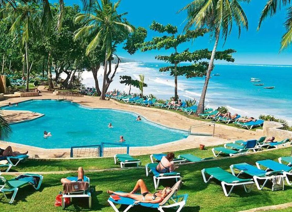 How to Plan a Diani Beach Holiday and Kenya Safari with Experiya Tour Company