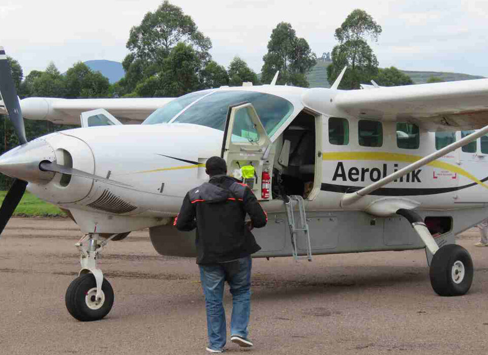 How to Book a Domestic Flight in Uganda