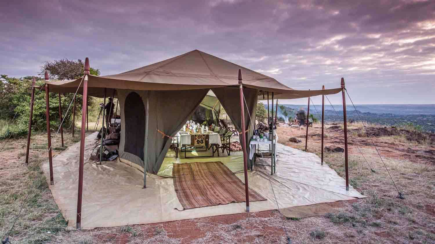 Are there luxury mobile camps in Kenya?
