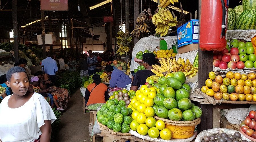 Can I attend local markets in Kigali?