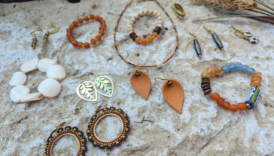 Can I buy handmade jewelry in Kenya?