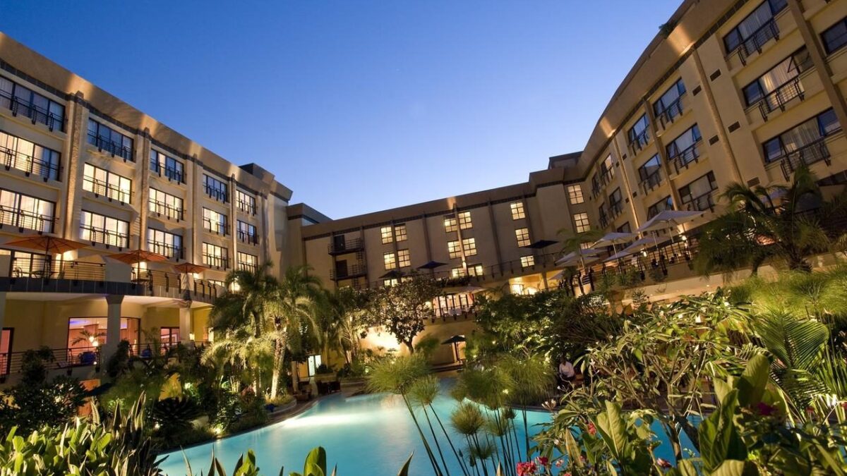 Can I find luxury hotels in Kigali?