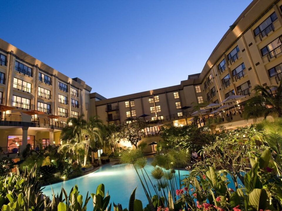 Can I find luxury hotels in Kigali?