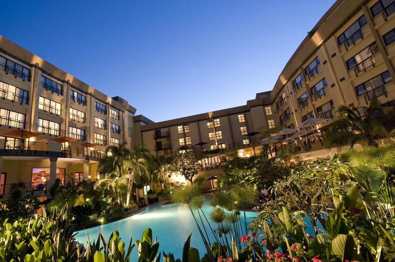Can I find luxury hotels in Kigali?