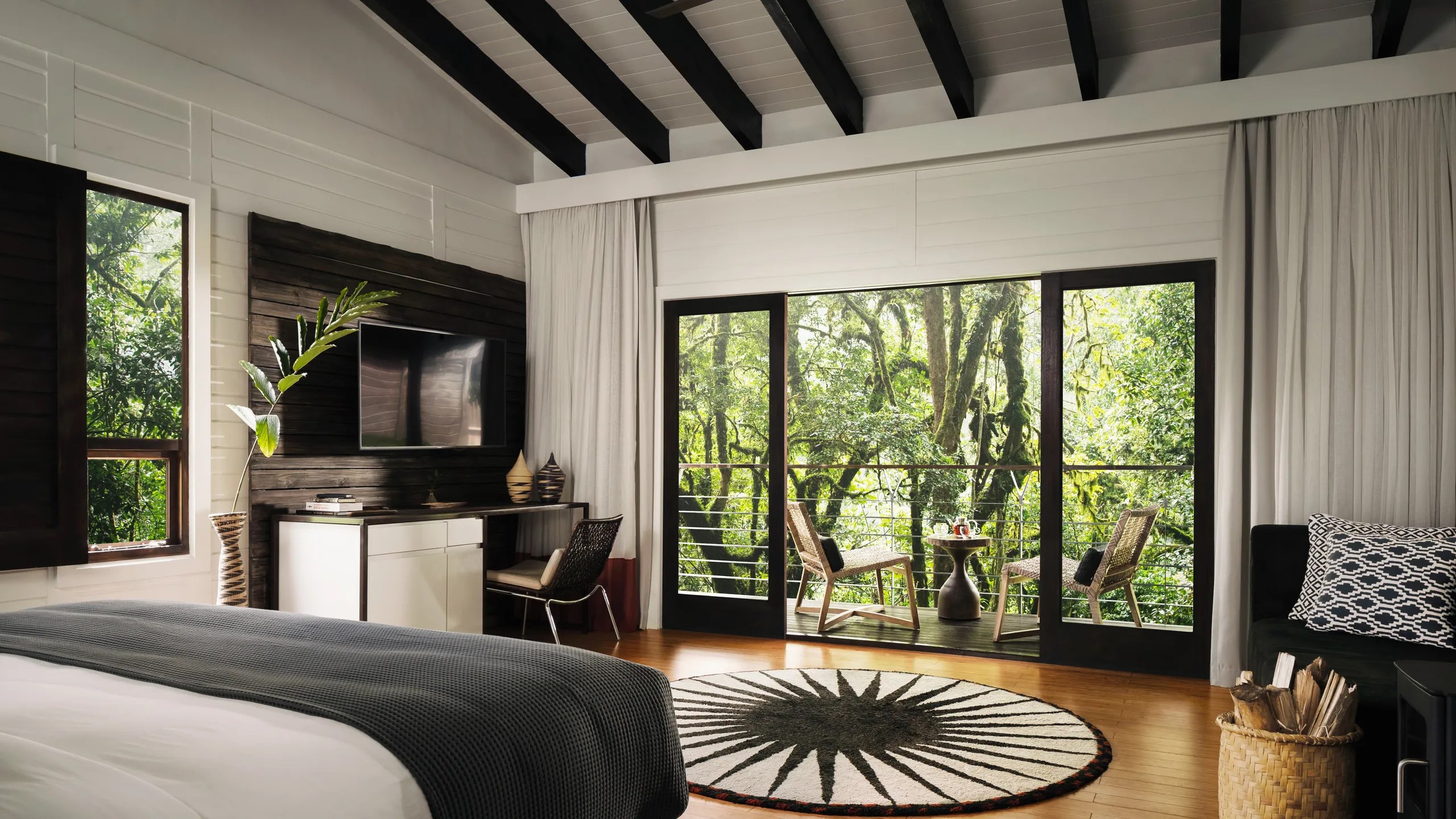 Can I stay at One&Only Nyungwe House?