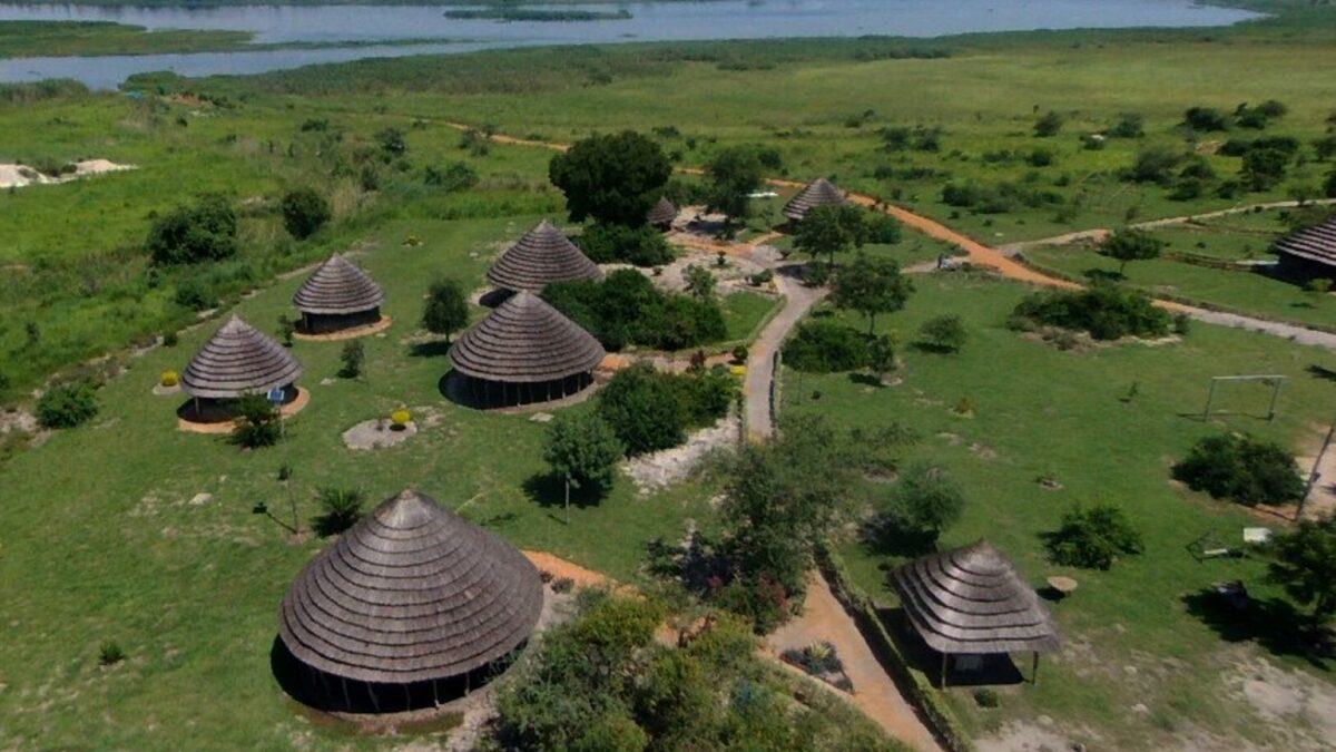 Uganda Safari Camps and Lodges