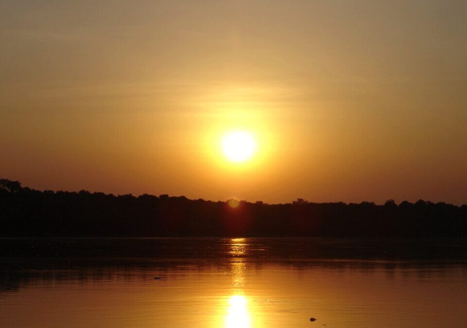What are the best sundowner spots in Uganda?