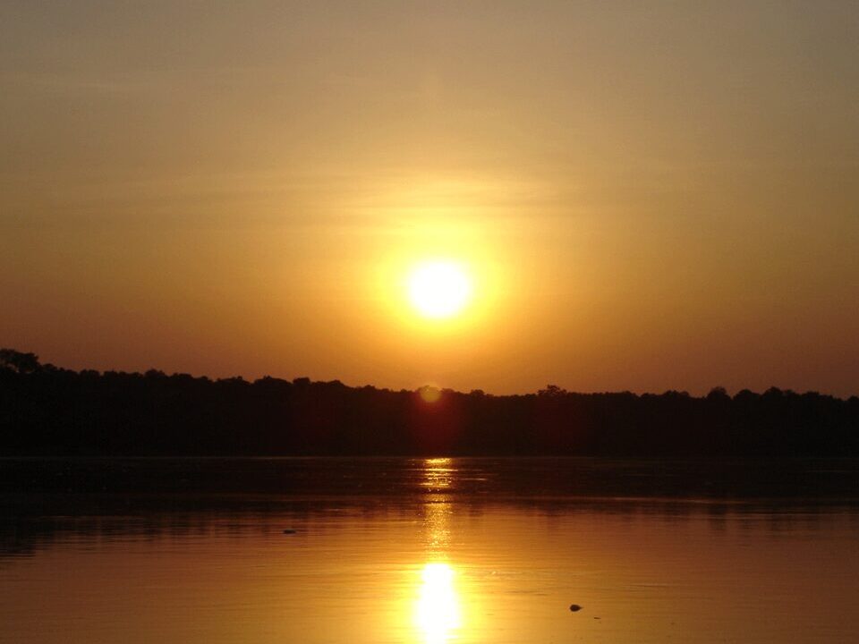 What are the best sundowner spots in Uganda?