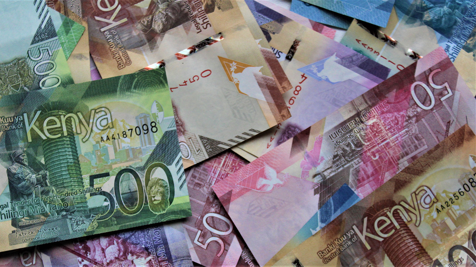 What currency is used in Kenya?