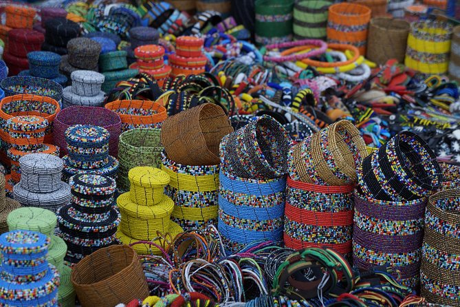 What souvenirs should I buy from Kenya?