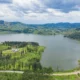 The beauty of Lake Rutoto .