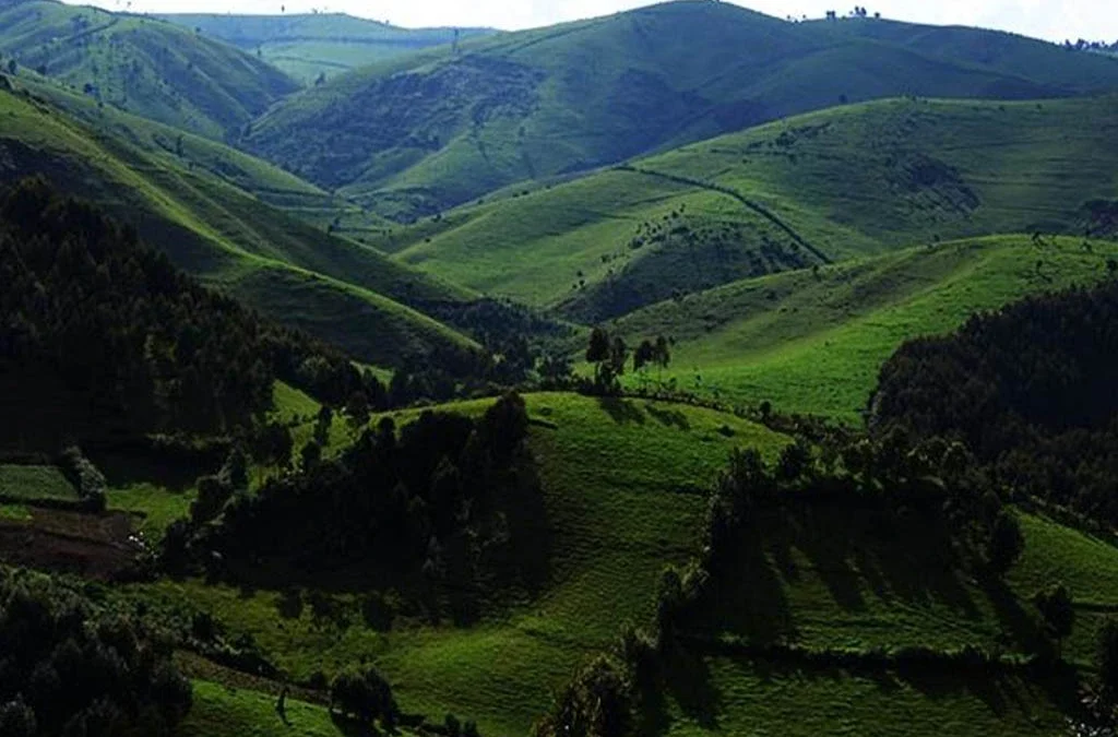 Why Is Rwanda Called the Land of a Thousand Hills?