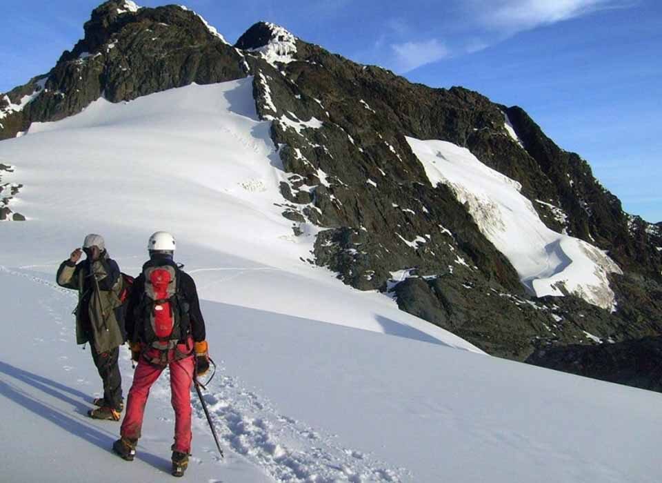 Best Guide to Rwenzori Mountains National Park